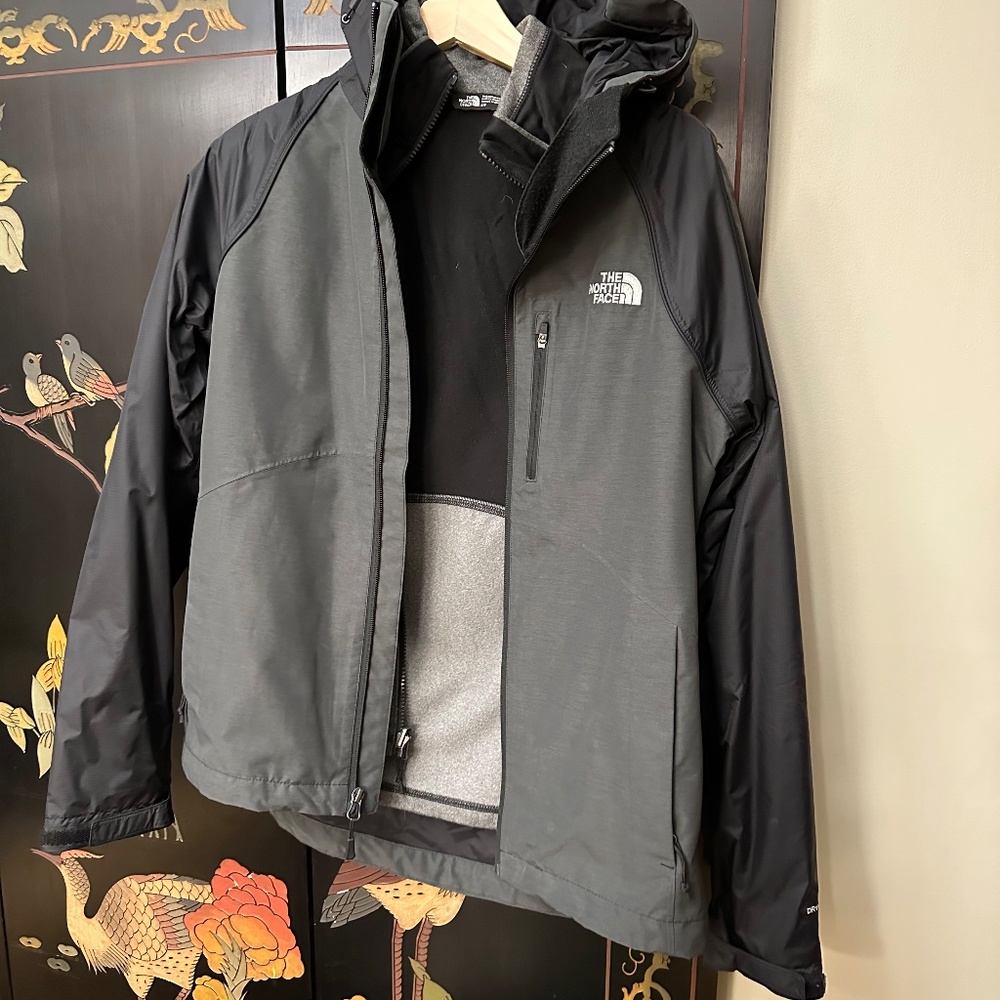 Northface Two in One Jacket - Picture 3 of 6